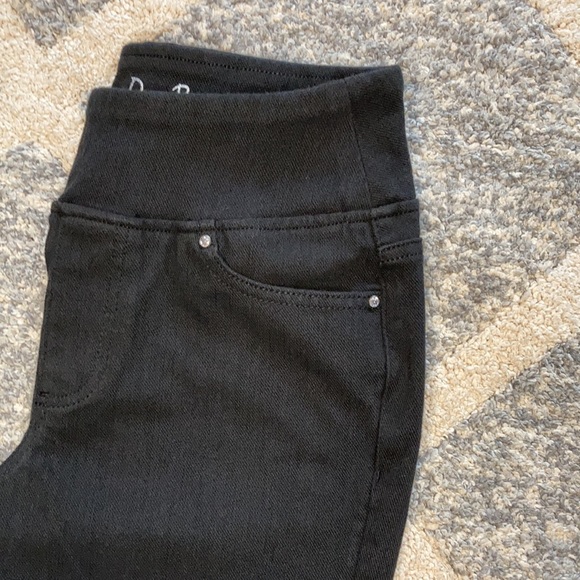 *NWOT Women's Flexibelle | Petite | Ankle Cuffed Jeans - Picture 3 of 5